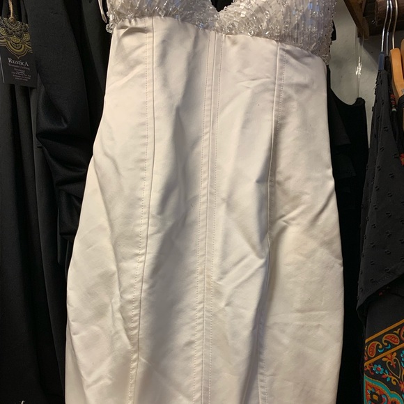 Mermaid Small wedding dress gorgeous open back - Picture 5 of 7